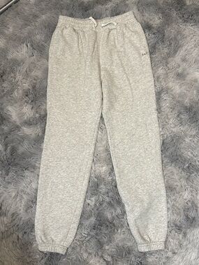 Abercrombie Kids Gray Fleece Jogger Sweatpants Girls Size 15/16 Lounge Pants